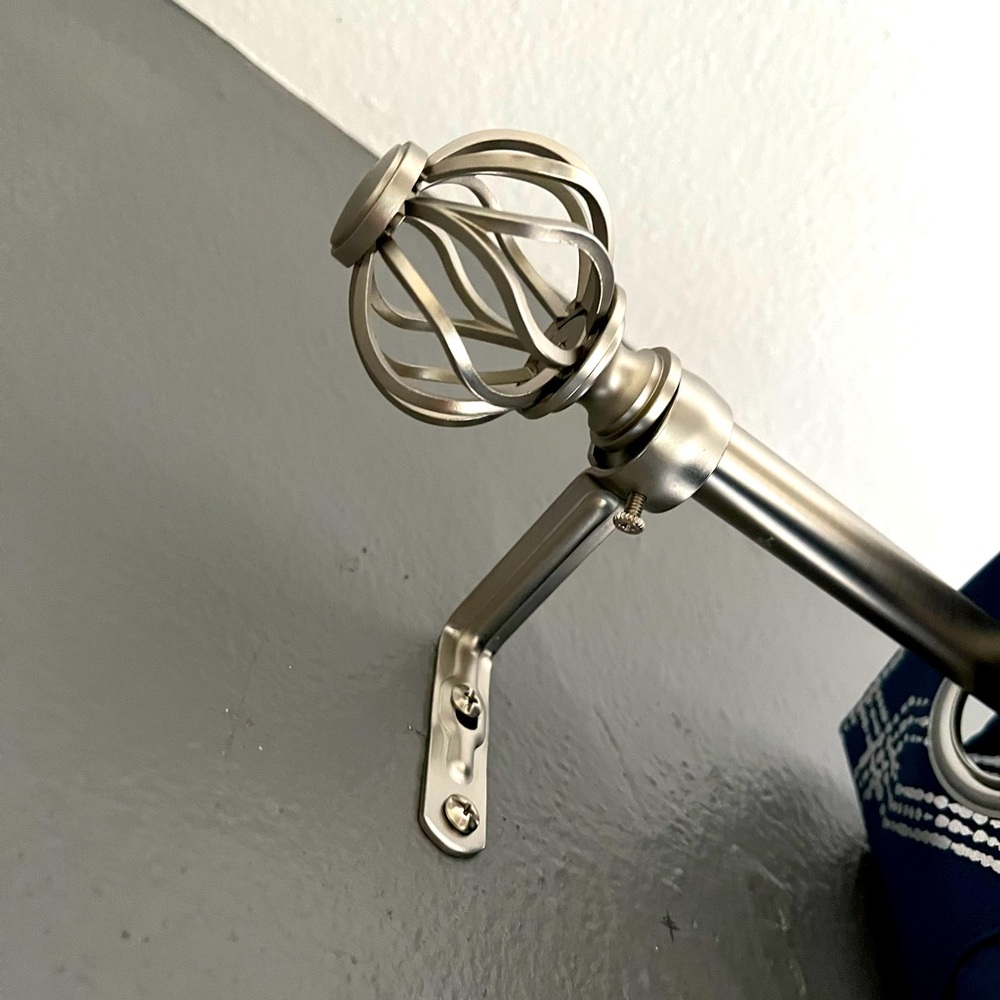 Silver LOFT Curtain Rod